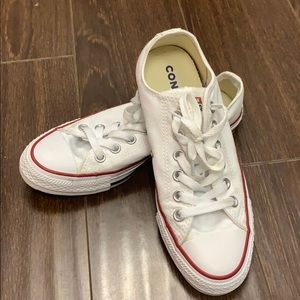 Converse all star sneakers size 7